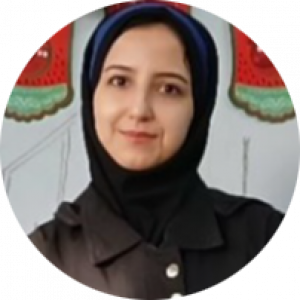 زهره رستمی پور