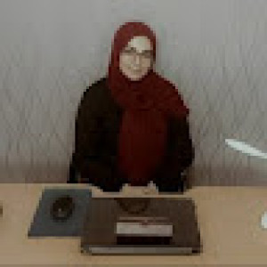 منیر رستم آبادی