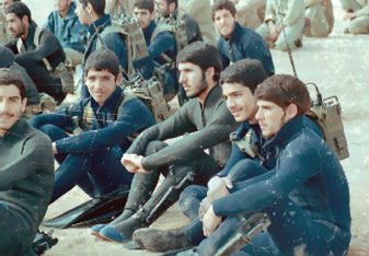 نوجوانان غواص ساعاتی قبل از عملیات