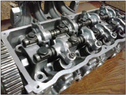 مجموعه اسبک غلتکی دارای پیچ و مهره تنظیم (موتور OHC- OHV)