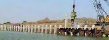 شمع&zwnj;کوبی کنار سواحل از برخورد شدید آب با خاک کنار ساحل جلوگیری می&zwnj;کند