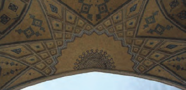 کاشان، مسجد آقابزرگ ، کاشی معقلی