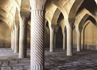 شیراز، ستون سنگی مسجد وکیل