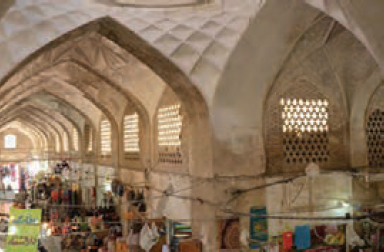راسته بازار قیصریۀ لار در استان فارس