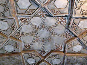 گچ&zwnj;بری با نقوش هندسی