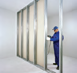 اجرای پانل&zwnj;ها در یک طرف دیوار